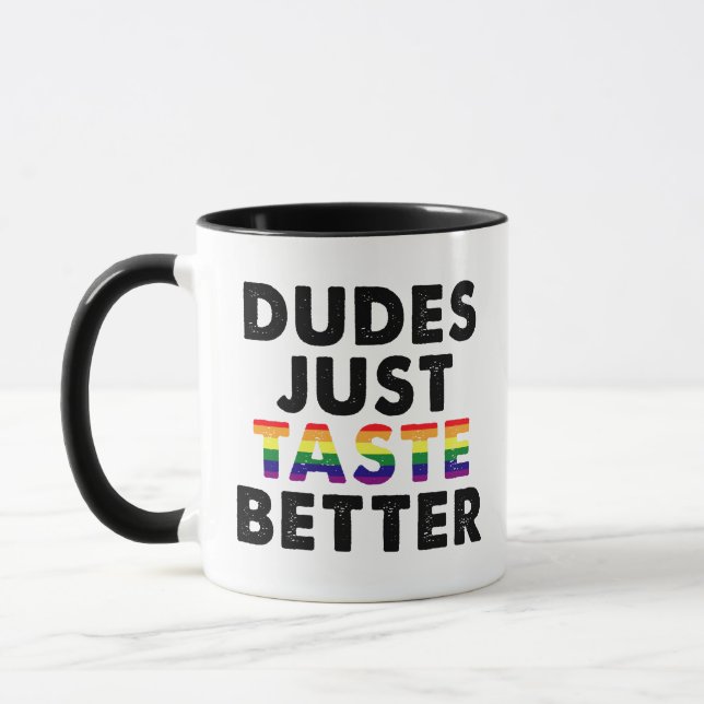 Mug Les mecs Goûtent une meilleure idée de cadeau Gay  (Gauche)