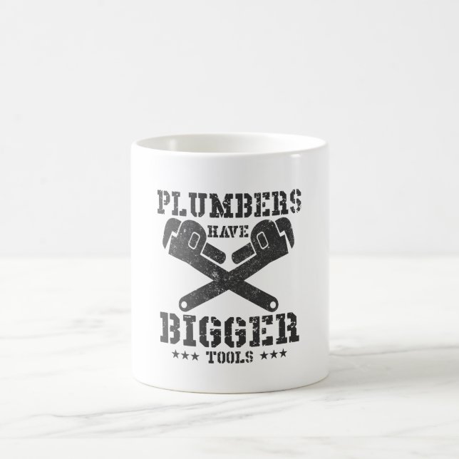 Mug Les plombiers ont de plus gros outils (Centre)