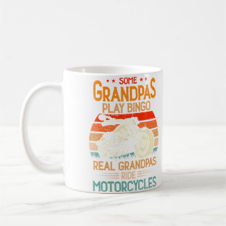 Mug Les vrais grands-pères pilotent des motos amateurs