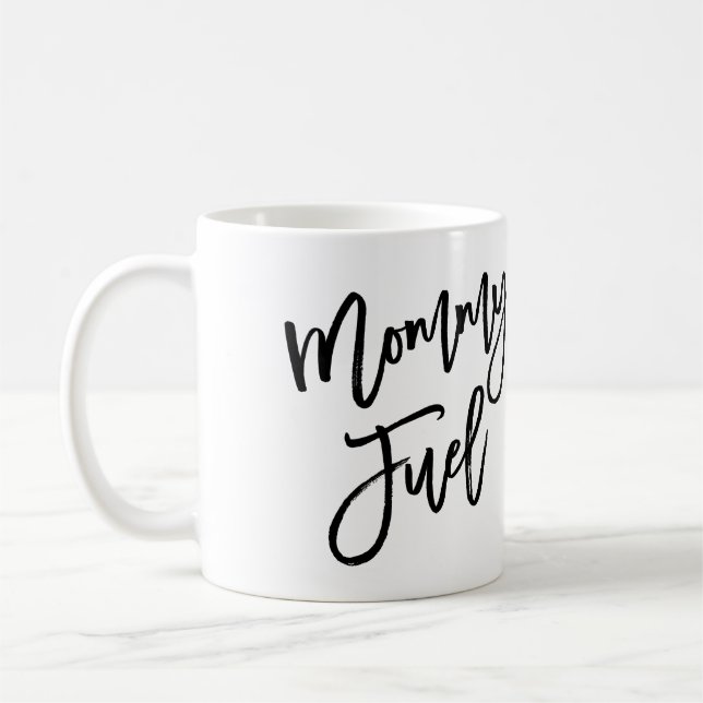 Mug Lettrage à la mode drôle de carburant de maman (Gauche)
