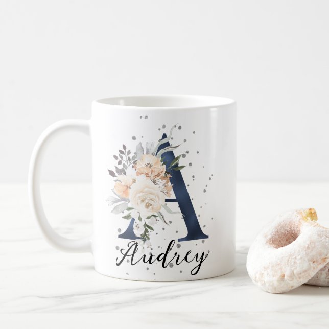 Mug LETTRE BLEUE DE LA Marine A Peach Crème Florale Mo (Avec donut)