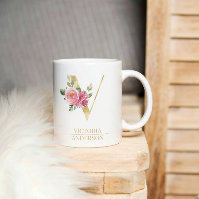 Mug LETTRE FLEURIE AQUATICOLE VERTE V | Monogramme (Créateur téléchargé)