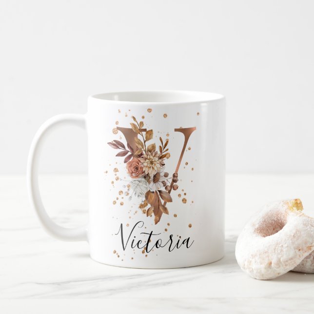 Mug LETTRE FLEURIE DE COCOPIE V MONogramme CABINE (Avec donut)