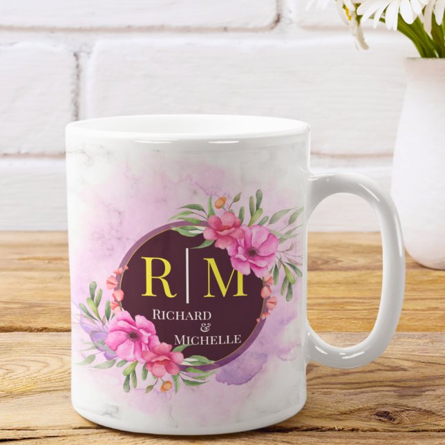 Mug Lettre initiale florale de couronne Monogramme Nom (Créateur téléchargé)
