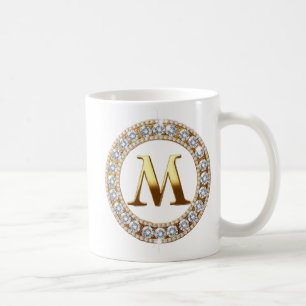 Mug Lettre M de monogramme sur fond de paillettes d'or