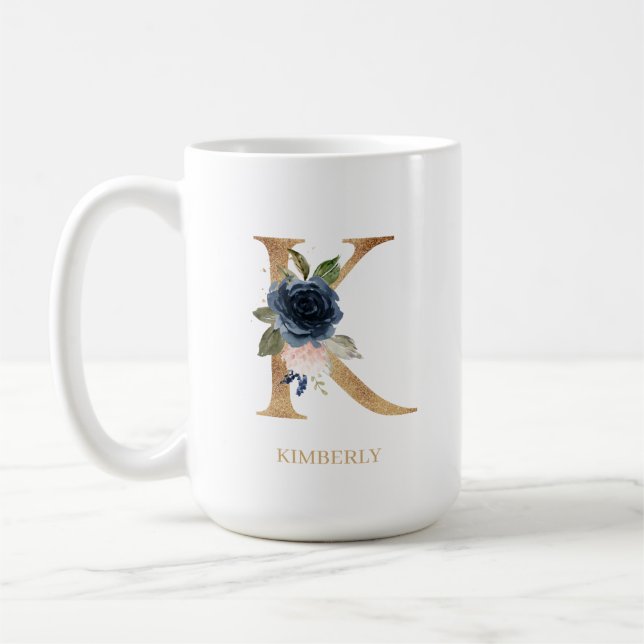 Mug LETTRE MONOGRAPHIQUE Florale Blush Navy "K" Person (Gauche)