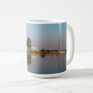 Mug Lever de lune sur le port de Dogwood 11 oz ou 15 o