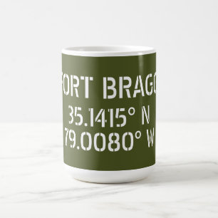 Mug Longitude de la latitude de Fort Bragg