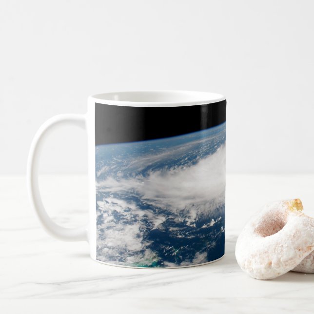 Mug L'Ouragan Dorian Au-Dessus De L'Océan Atlantique. (Avec donut)