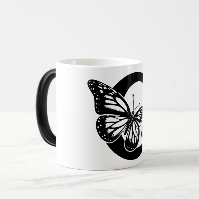 Mug Magic C Alphabet black butterfly (Devant gauche)