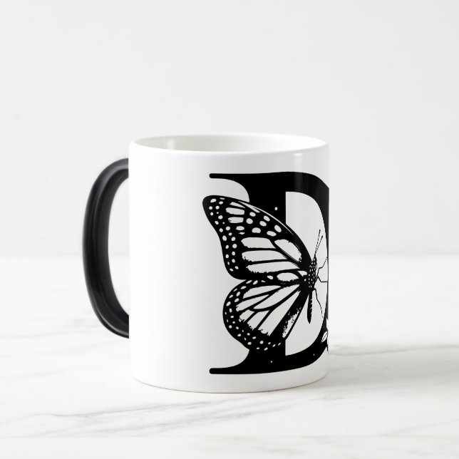 Mug Magic D Alphabet black butterfly (Devant gauche)