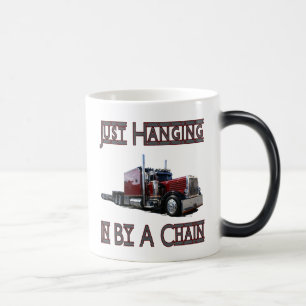 Mug Magic Juste accrochant par une chaîne