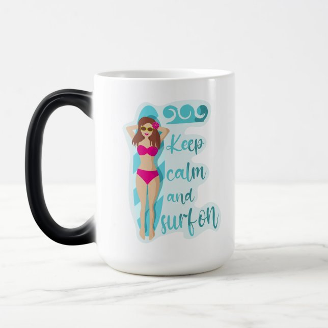 Mug Magic Restez calme et surf sur la brune fille (Gauche)