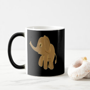 Mug Magique Un bébé éléphant en or regardant dans le ciel