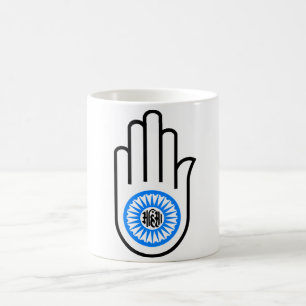 Mug Main et roue Ahimsa de lecture de symbole de