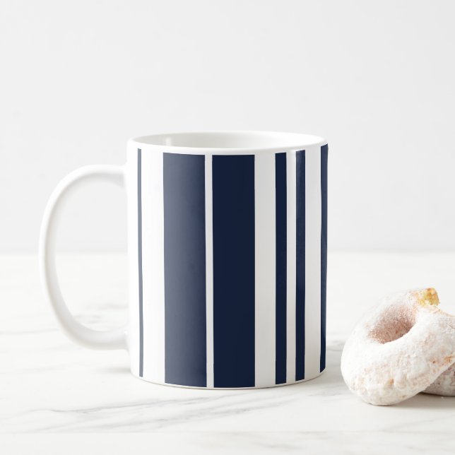 Mug Maison de plage Blue Stripes Blanches (Avec donut)