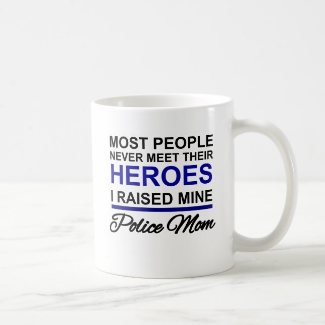 MUG MAMAN DE POLICE - A ÉLEVÉ MON HÉROS (Droite)