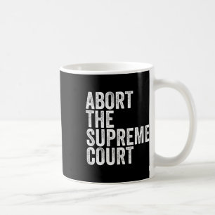 Mug Manifestation féministe devant la Cour suprême