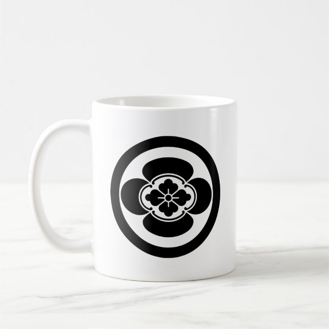 Mug Maru-ni-mokkou, Poitrine familiale japonaise (Gauche)