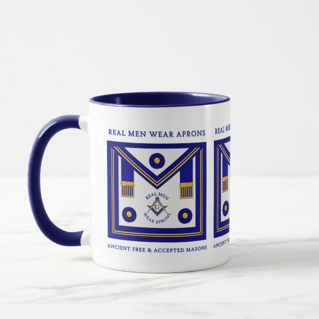 Mug Masonic Real Men Portent des tabliers MM (Gauche)
