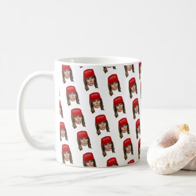 Mug Melania Trump MAGA Noël (Avec donut)