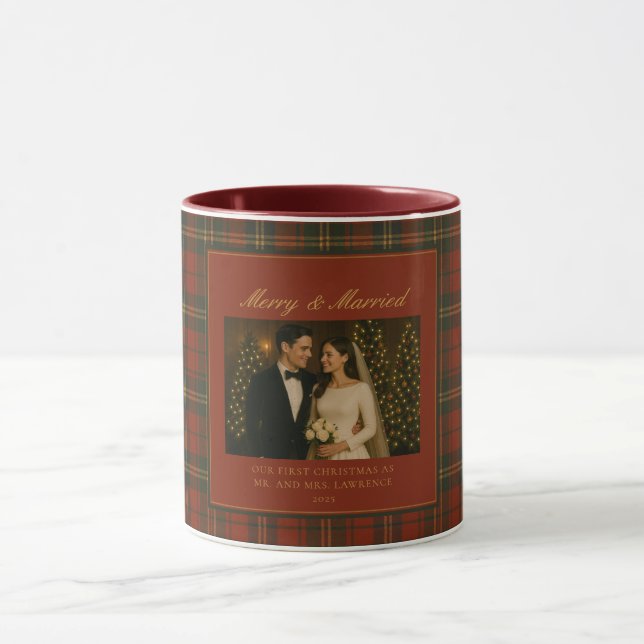 Mug Merry & Married Newlywed First Christmas Photo (Centre)
