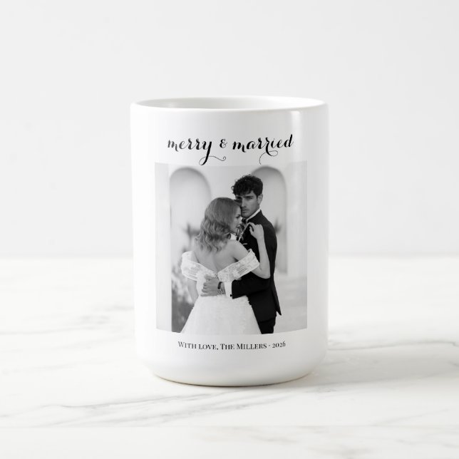 Mug Merry & Married - Personalized Newlywed Christmas  (Centre)