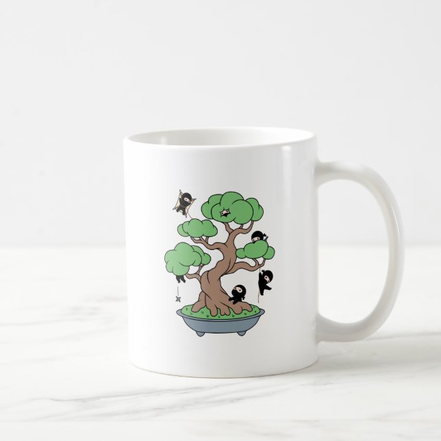 Mug Minuscules Ninjas dans l'arbre de Bonsai (Droite)