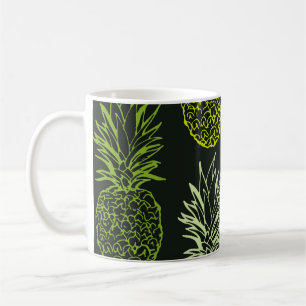 Mug Modèle floral à doodle dessiné à la main. Feuilles