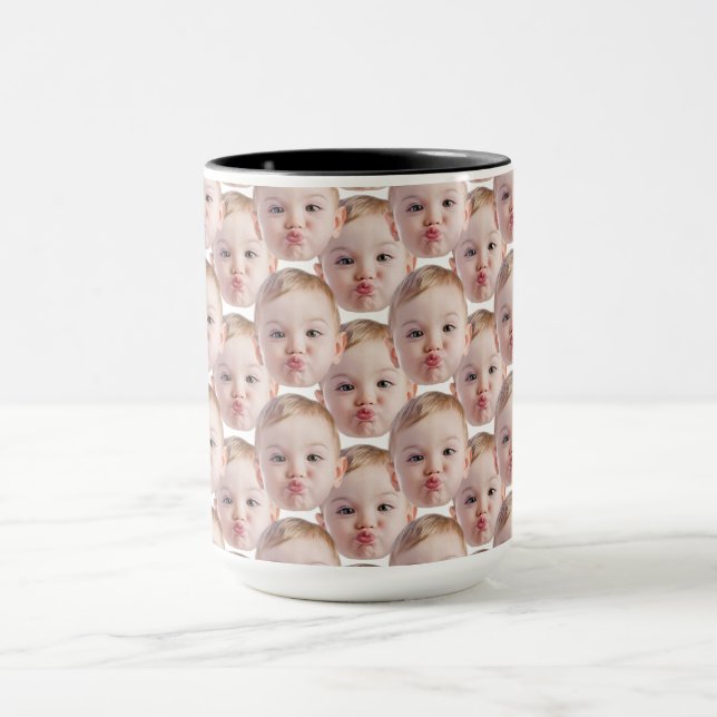 Mug Moderne Funny Visage bébé Cadeau de Noël minimal (Centre)