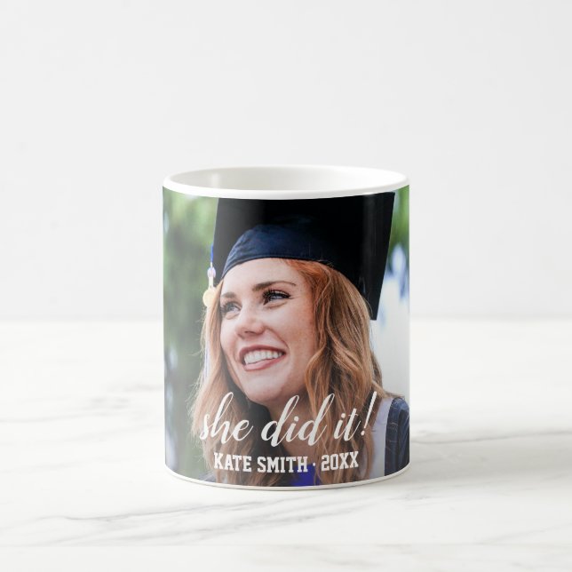 Mug Moderne, Il L'A Fait Personnalisé Photo Graduation (Centre)