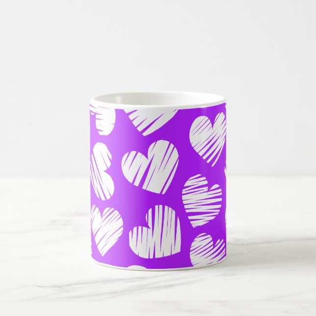 Mug Moderne violet blanc Doodled Heart Valentine's Day (Centre)
