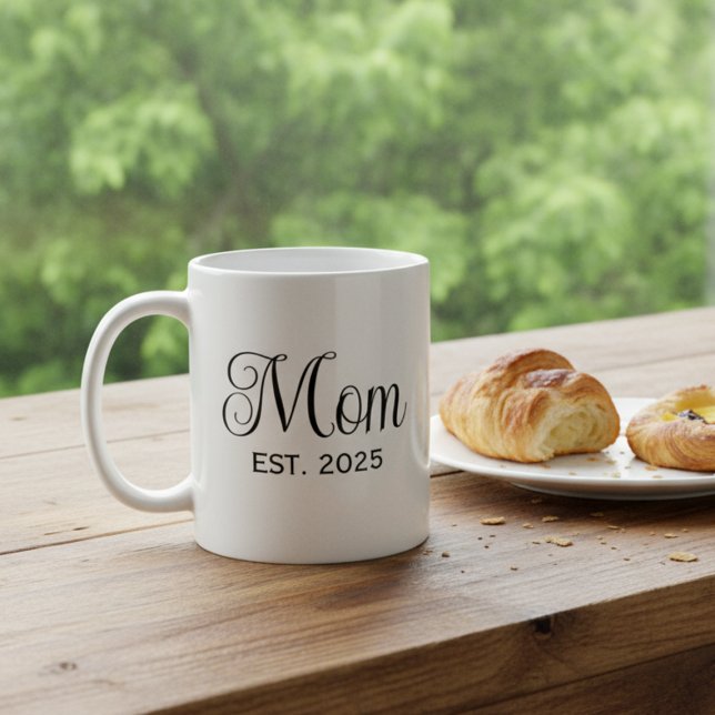 Mug Mom Established New Mom Gift  (Créateur téléchargé)