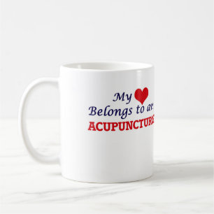 Mug Mon coeur appartient à un acupuncturiste