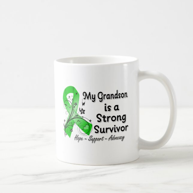 Mug Mon petit-fils est un ruban fort de vert de (Droite)
