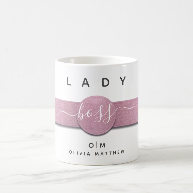 Mug Monogramme de fille moderne Nom Chic Lady Boss Scr (Centre)