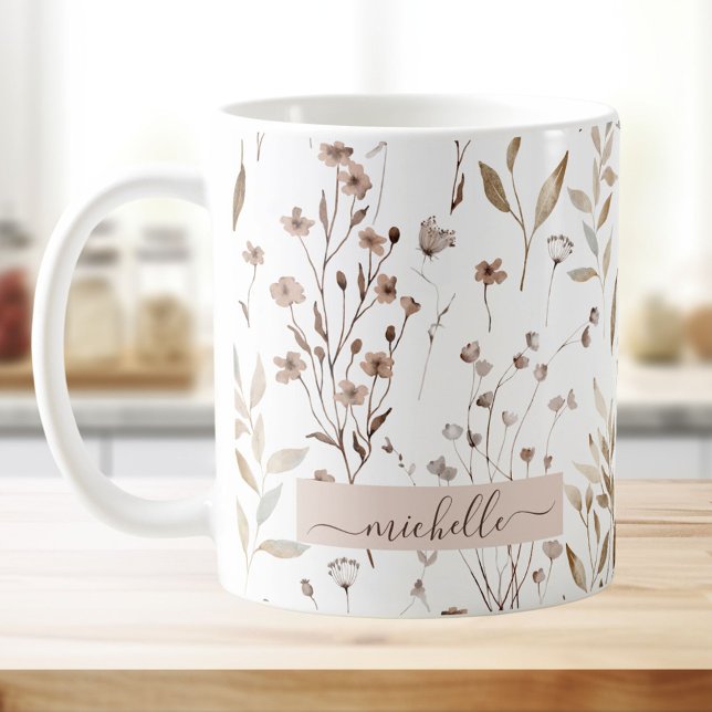 Mug Monogramme Delicate Fleurs sauvages Brown Feuilles (In situ)