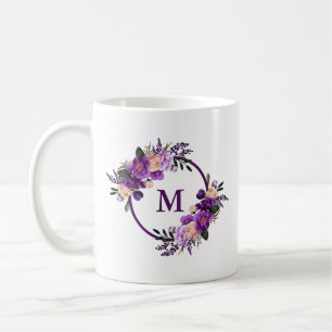 Mug Monogramme floral ultra-violet pourpre d'aquarelle