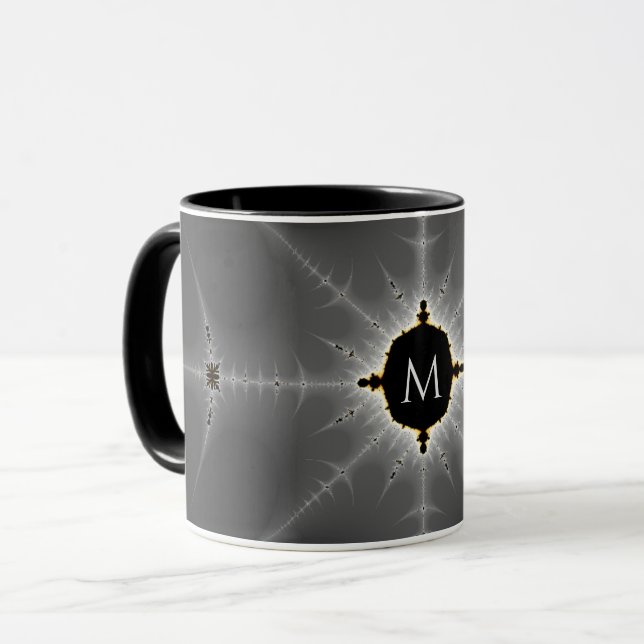 Mug Monogramme gris foncé et noir fractal (Devant gauche)