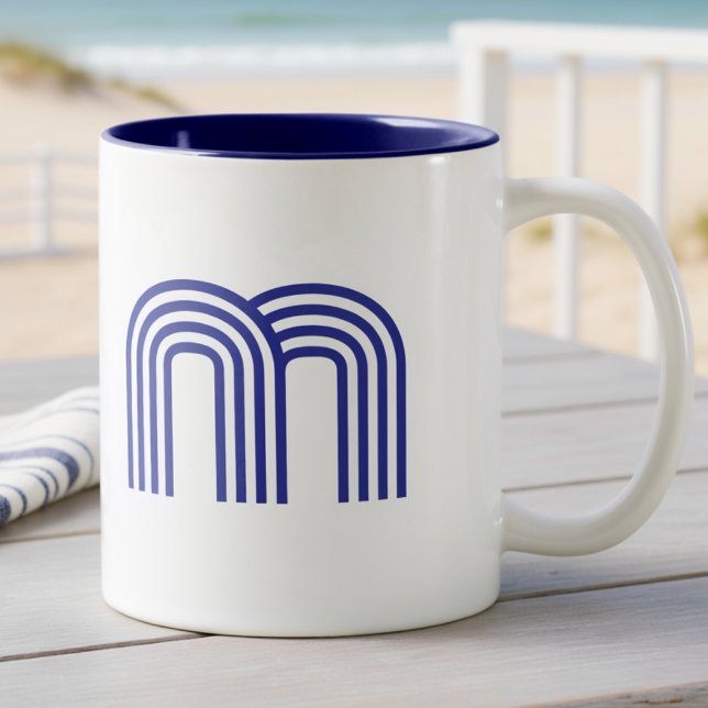 Mug Monogramme Initial Monogrammé Bleu Moderne Simple  (Créateur téléchargé)