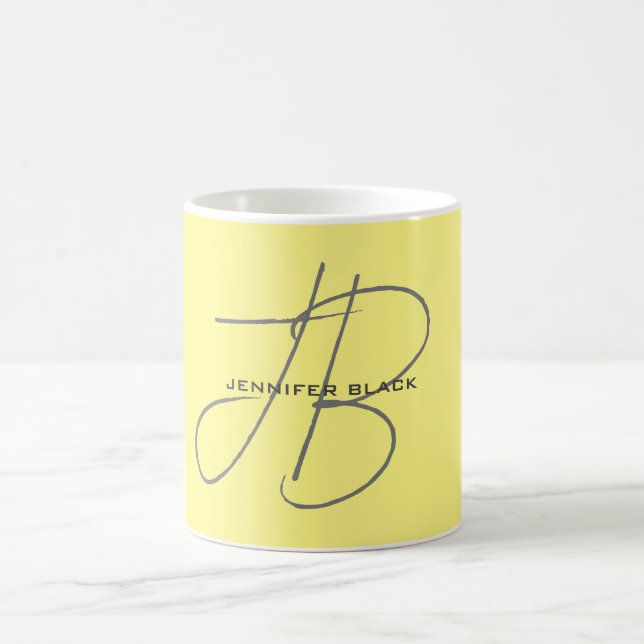 Mug Monogramme Lettres initiales clair jaune moderne (Centre)
