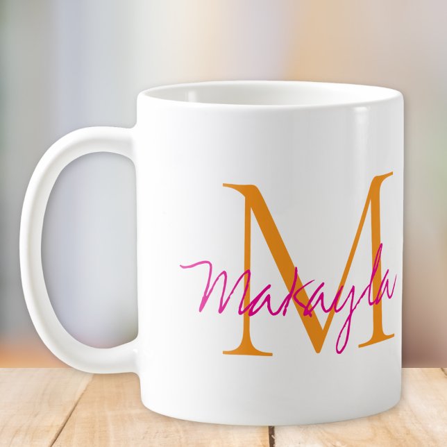 Mug Monogramme Moderne Nom en Écriture Rose (Créateur téléchargé)