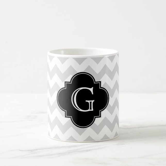Mug Monogramme noir blanc gris-clair de Chevron (Centre)