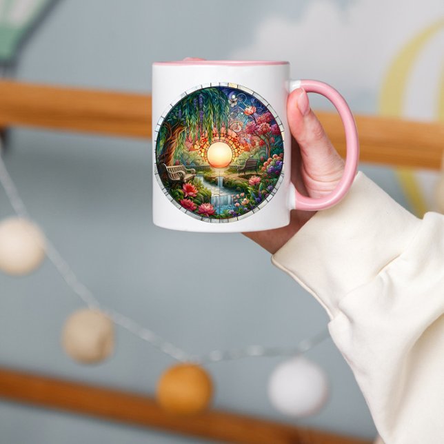 Mug Mosaïque en verre tendu du parc enchanté (Créateur téléchargé)