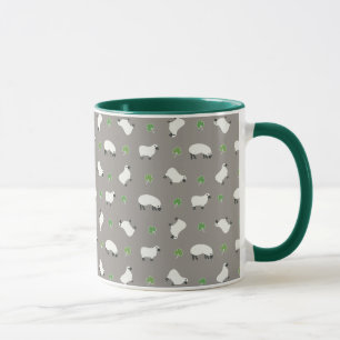 Mug Motif irlandais de shamrock et de moutons
