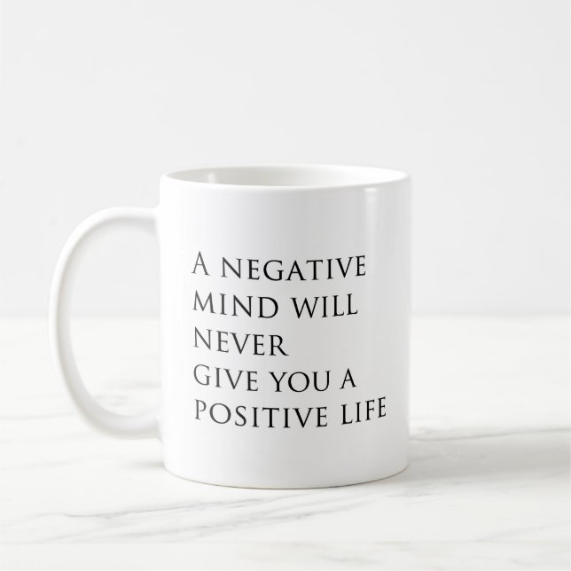 Mug Motivation quotidienne simple Typographie de citat (Gauche)