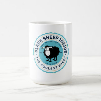 Mug Mouton noir à l'intérieur - Nager contre le couran