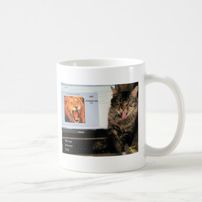 Mug My Cat étudie au MIT (Droite)