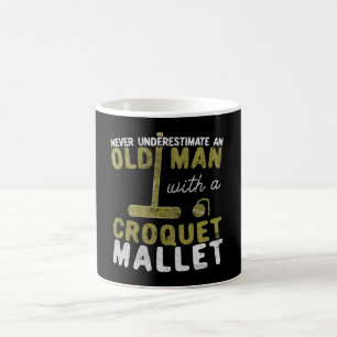 Mug Ne jamais sous-estimer un vieil homme au croquet