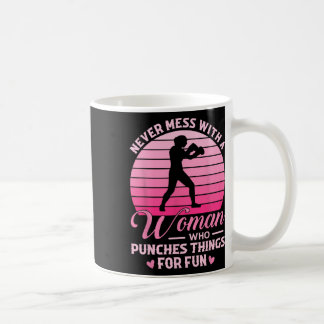 Mug Ne Manquez Jamais Avec Une Femme Qui Punit Les Cho